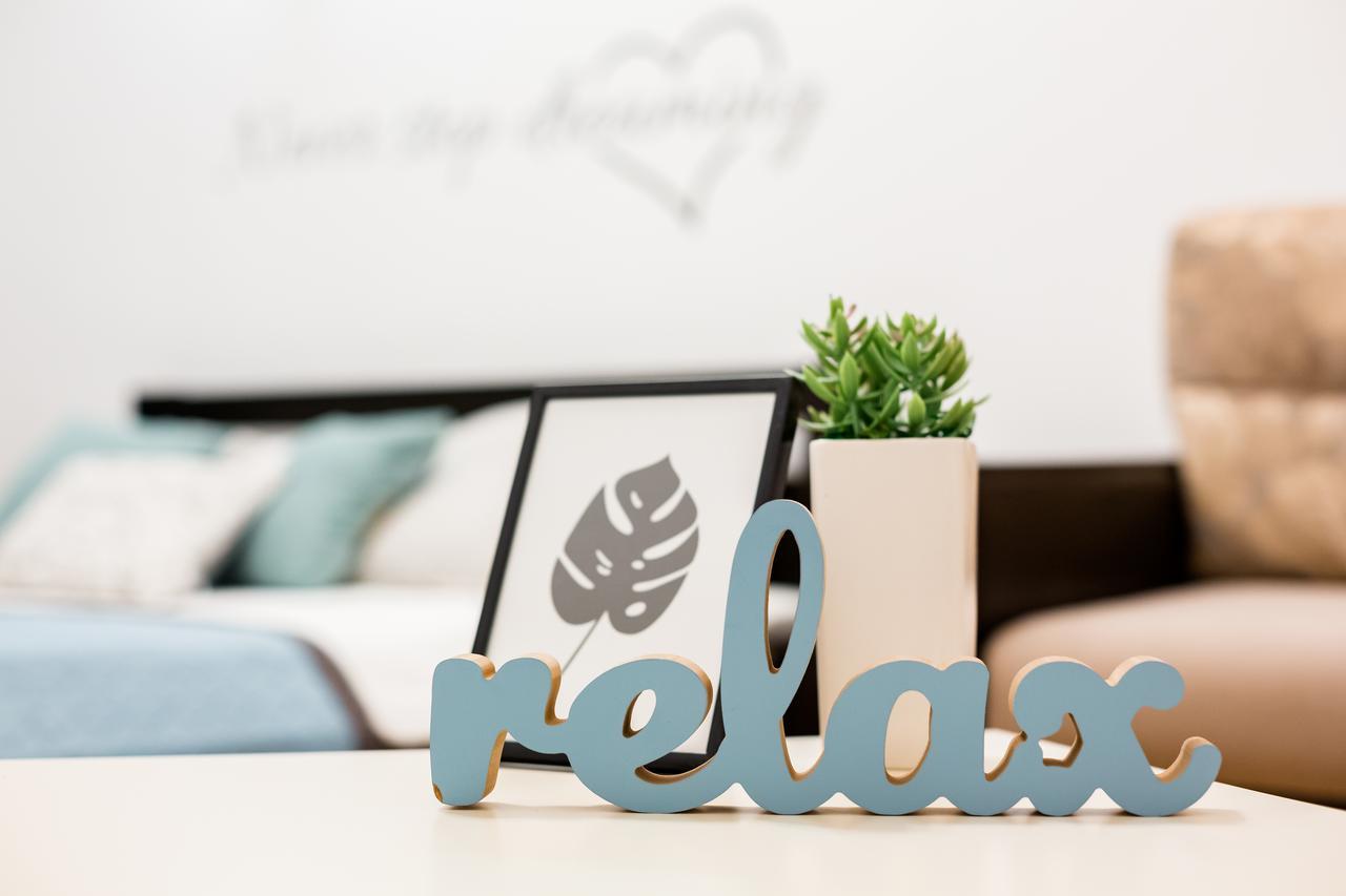 Bright And Cozy Apart With Balcony إلفيف المظهر الخارجي الصورة