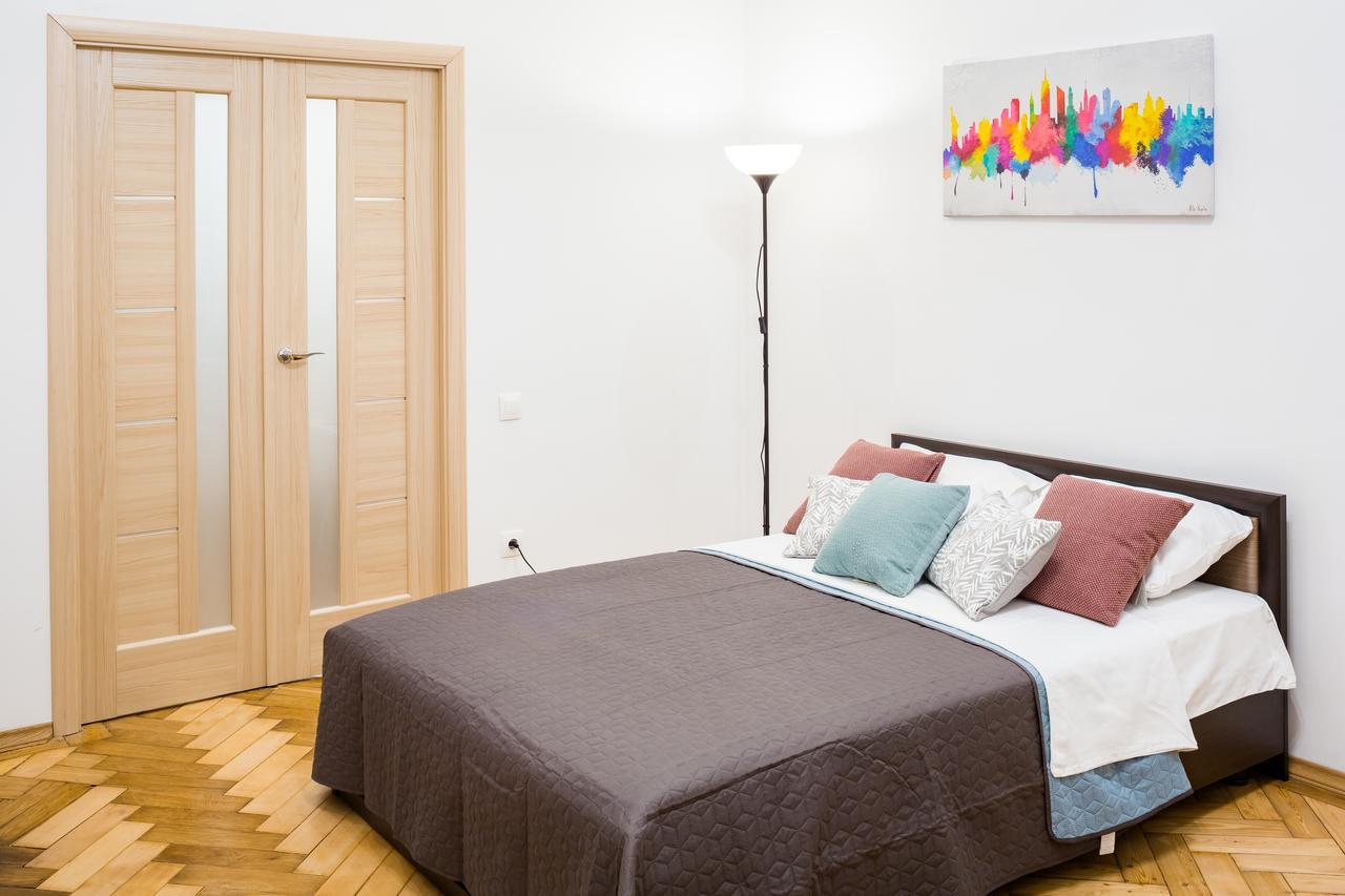 Bright And Cozy Apart With Balcony إلفيف المظهر الخارجي الصورة