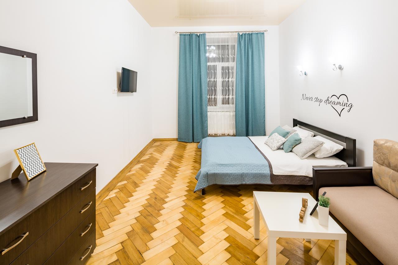 Bright And Cozy Apart With Balcony إلفيف المظهر الخارجي الصورة