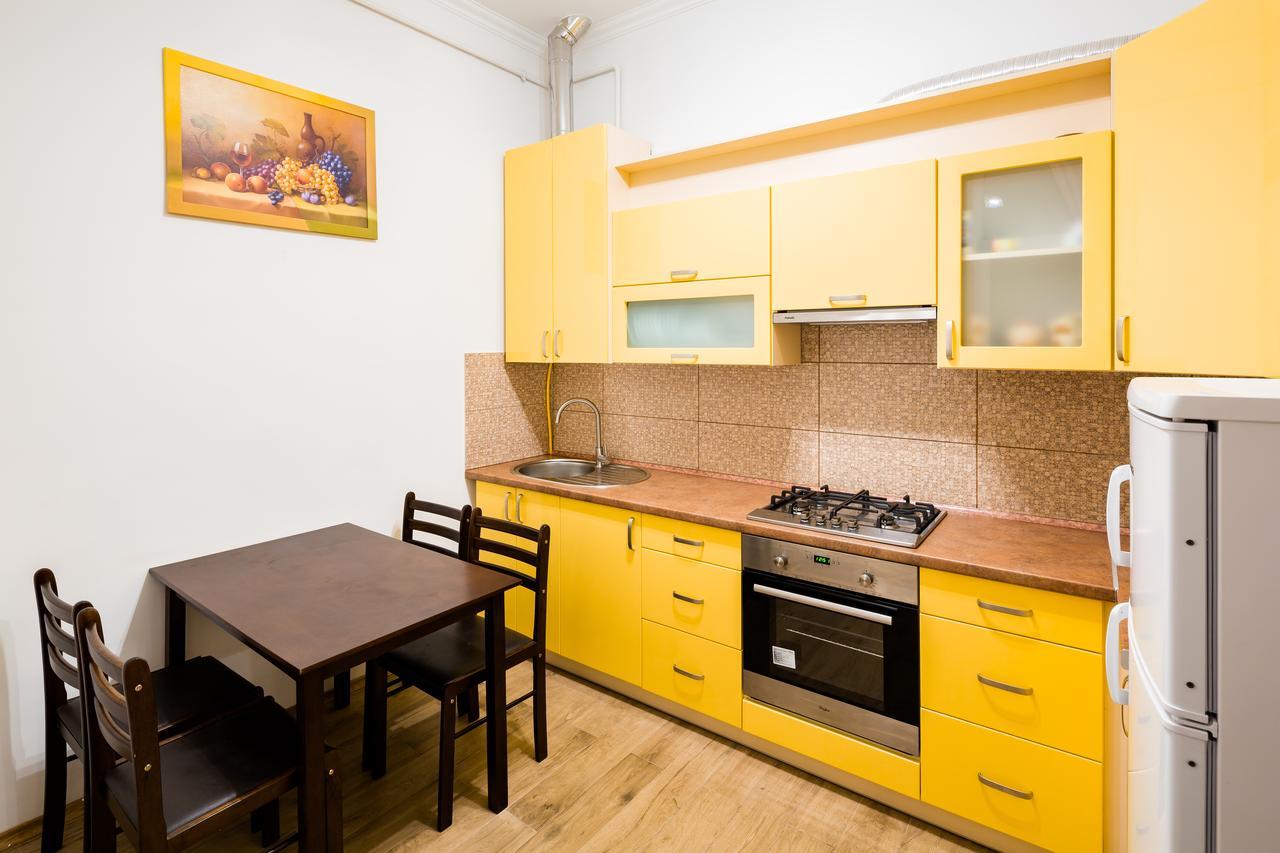 Bright And Cozy Apart With Balcony إلفيف المظهر الخارجي الصورة